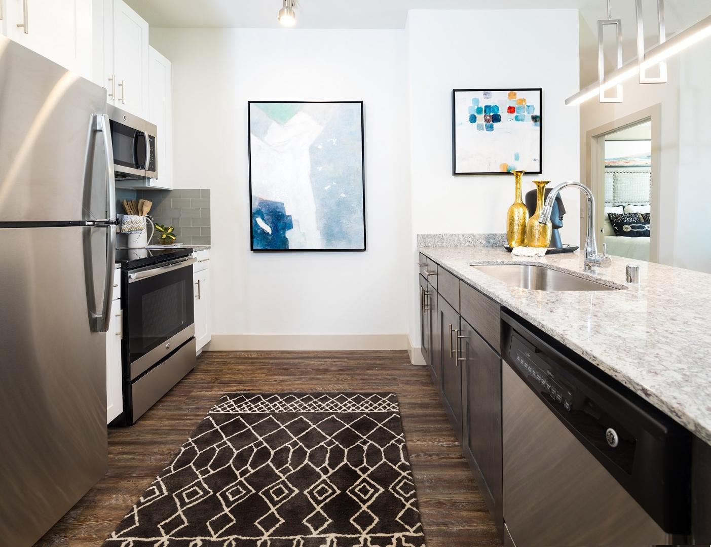 https://cdn.rentalbeast.com/listings/4350313_1600252073021.jpg.rbm