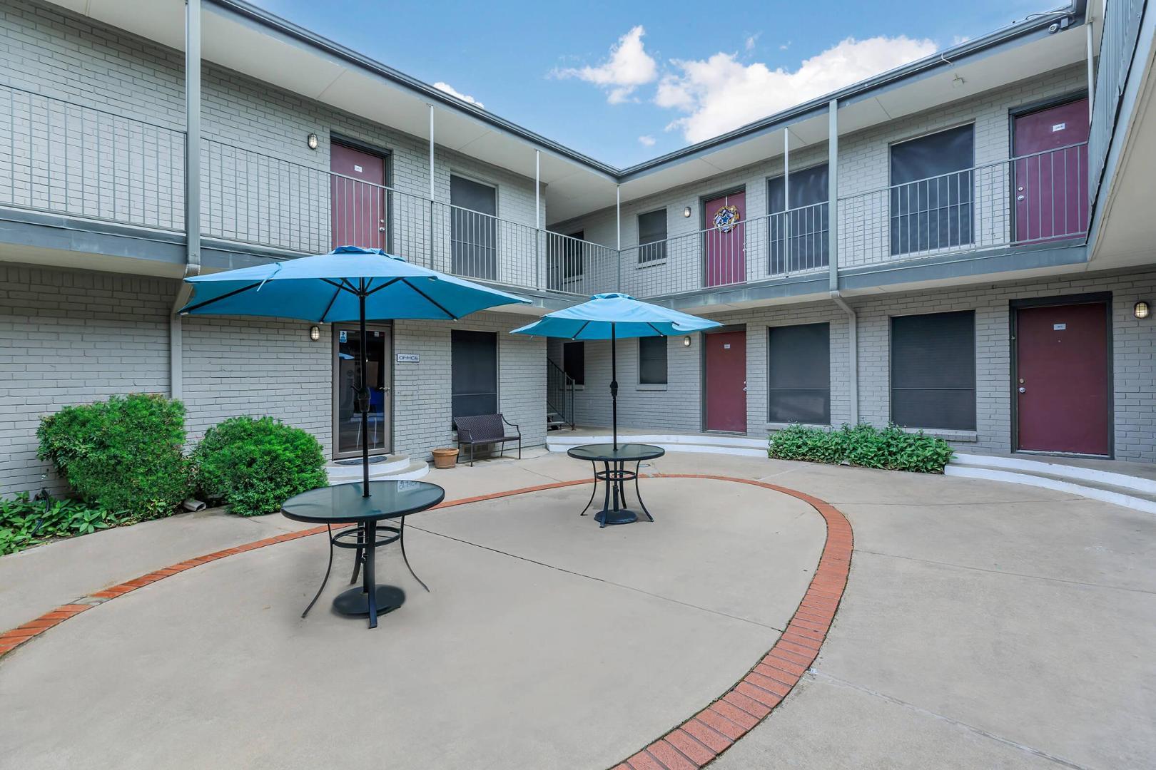 https://cdn.rentalbeast.com/listings/4374303_1721936937875.jpg.rbm