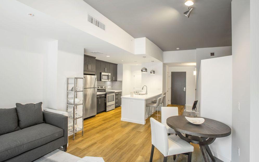 https://cdn.rentalbeast.com/listings/4405680_1601963349172.jpg.rbm
