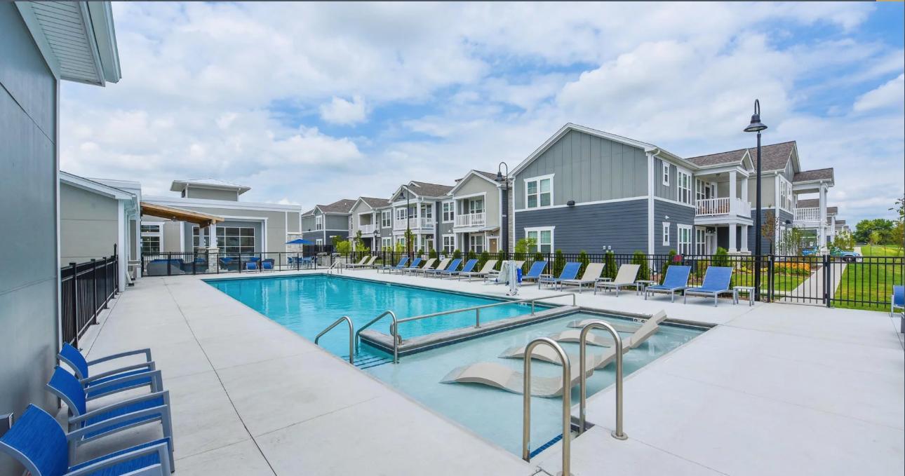 1801 Oak St #1-117, North Aurora, IL - 2,400 USD/ month