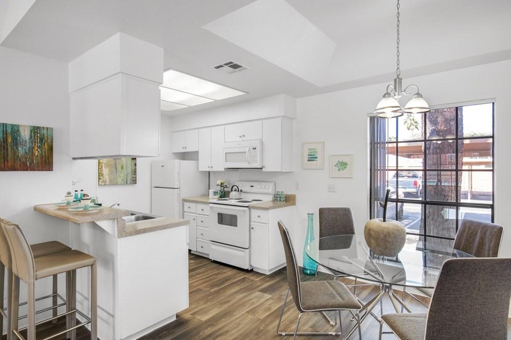 https://cdn.rentalbeast.com/listings/4437329_1602741768103.jpg.rbm