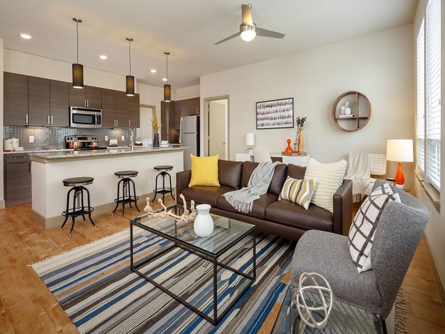 https://cdn.rentalbeast.com/listings/4441643_1602832218768.jpg.rbm