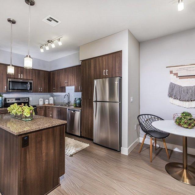 https://cdn.rentalbeast.com/listings/4635924_1608786834014.jpg.rbm
