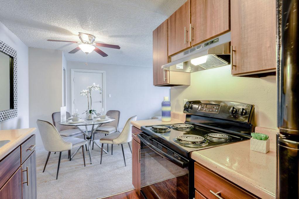 https://cdn.rentalbeast.com/listings/4687570_1610745028420.jpg.rbm