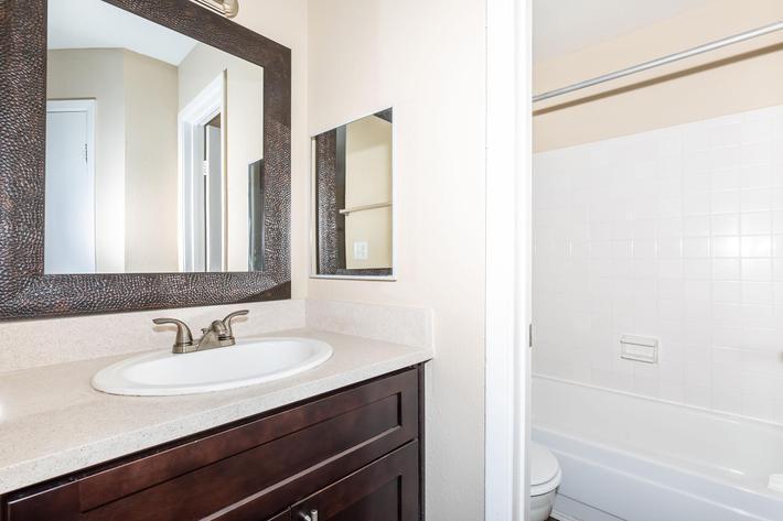 https://cdn.rentalbeast.com/listings/4749430_1612757961749.jpg.rbm