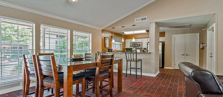 18880 Marsh Ln #0712, Dallas, TX - 1,215 USD/ month