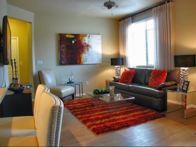 https://cdn.rentalbeast.com/listings/4832630_1615456881831.jpg.rbm