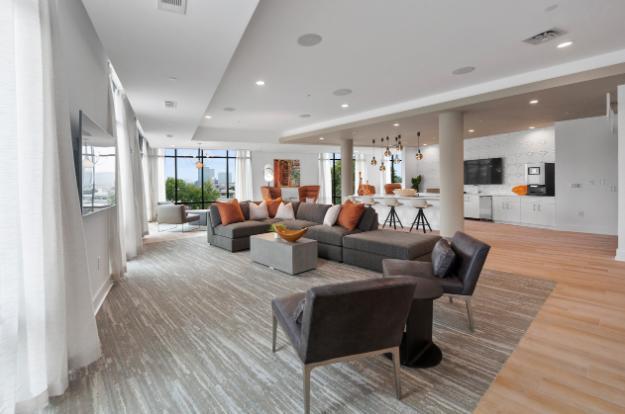 https://cdn.rentalbeast.com/listings/4889899_1617354767130.jpg.rbm