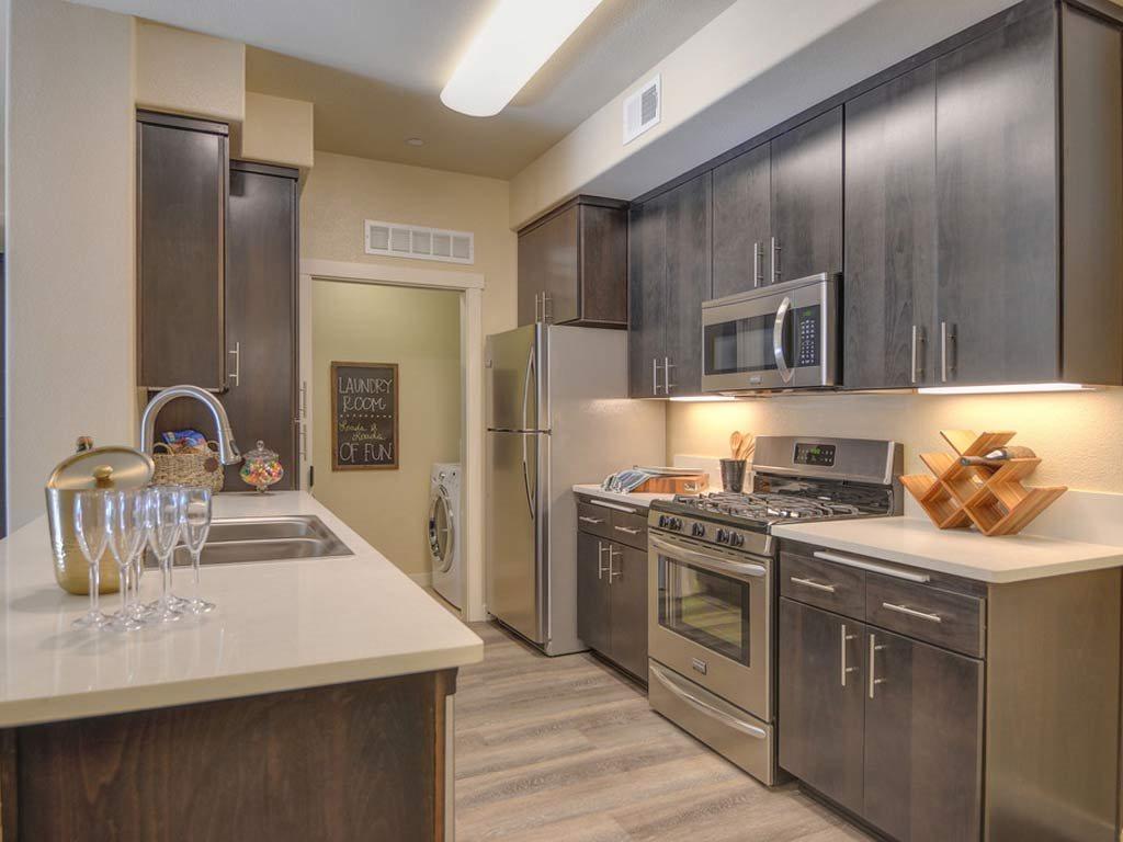 https://cdn.rentalbeast.com/listings/4895933_1617678855812.jpg.rbm