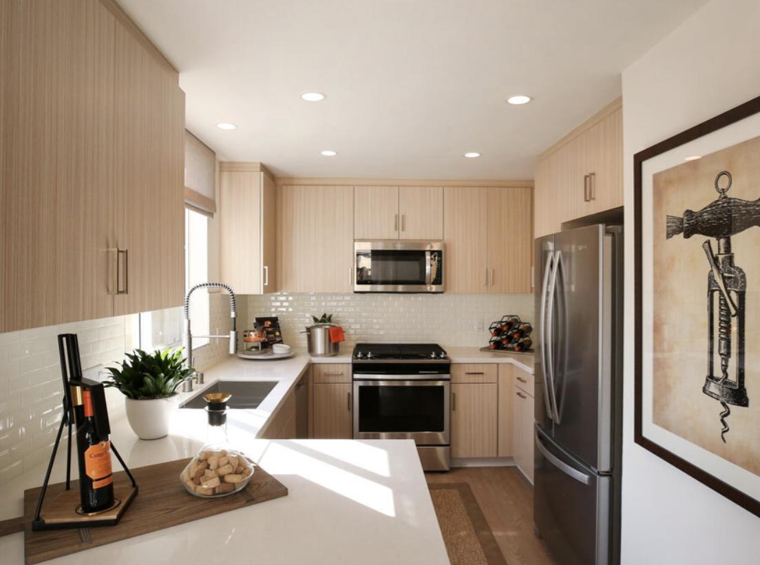 2500 Baypointe Drive #01-112, Newport Beach, CA - 4,710 USD/ month