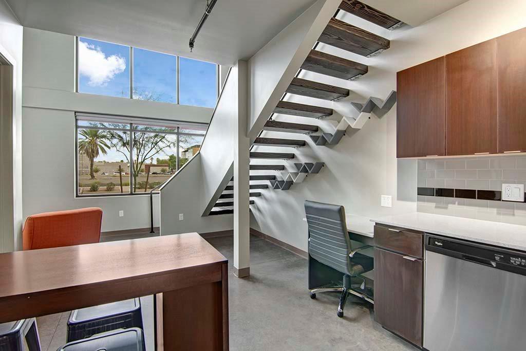 https://cdn.rentalbeast.com/listings/4930879_1618817133442.jpg.rbm