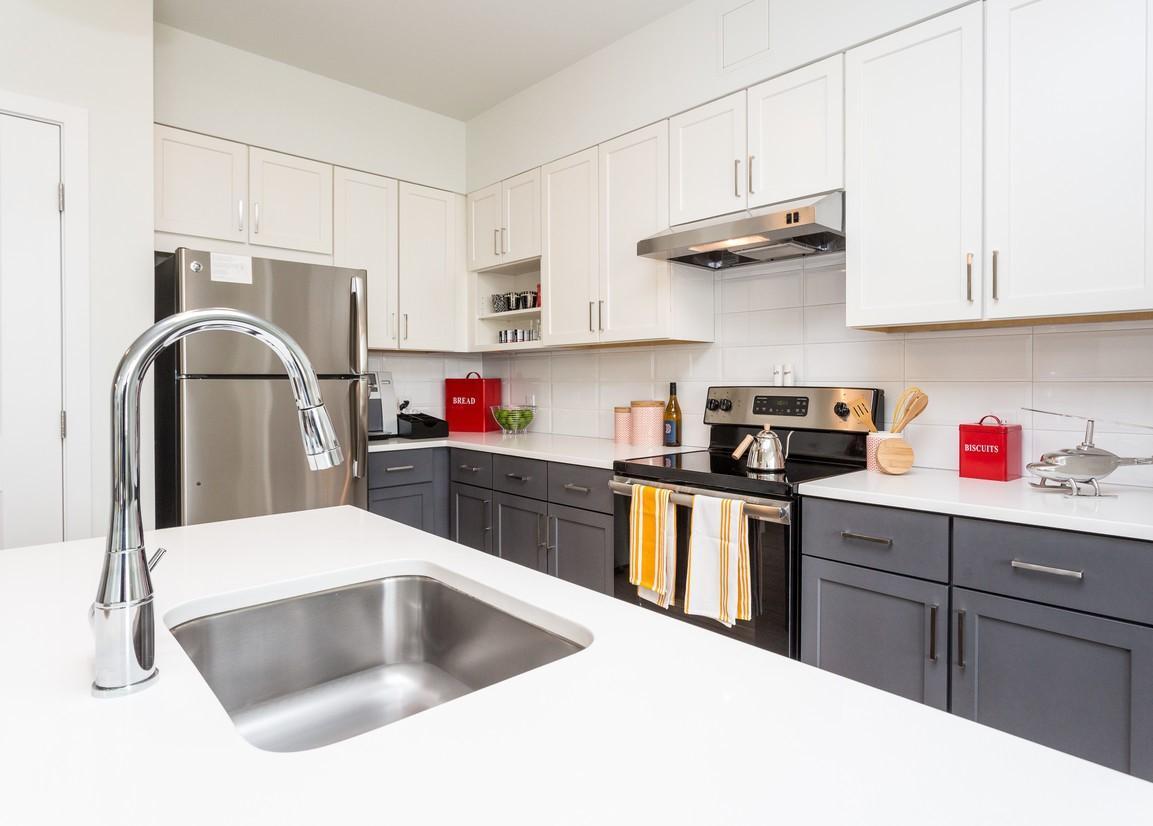 https://cdn.rentalbeast.com/listings/4934588_1618906489228.jpg.rbm