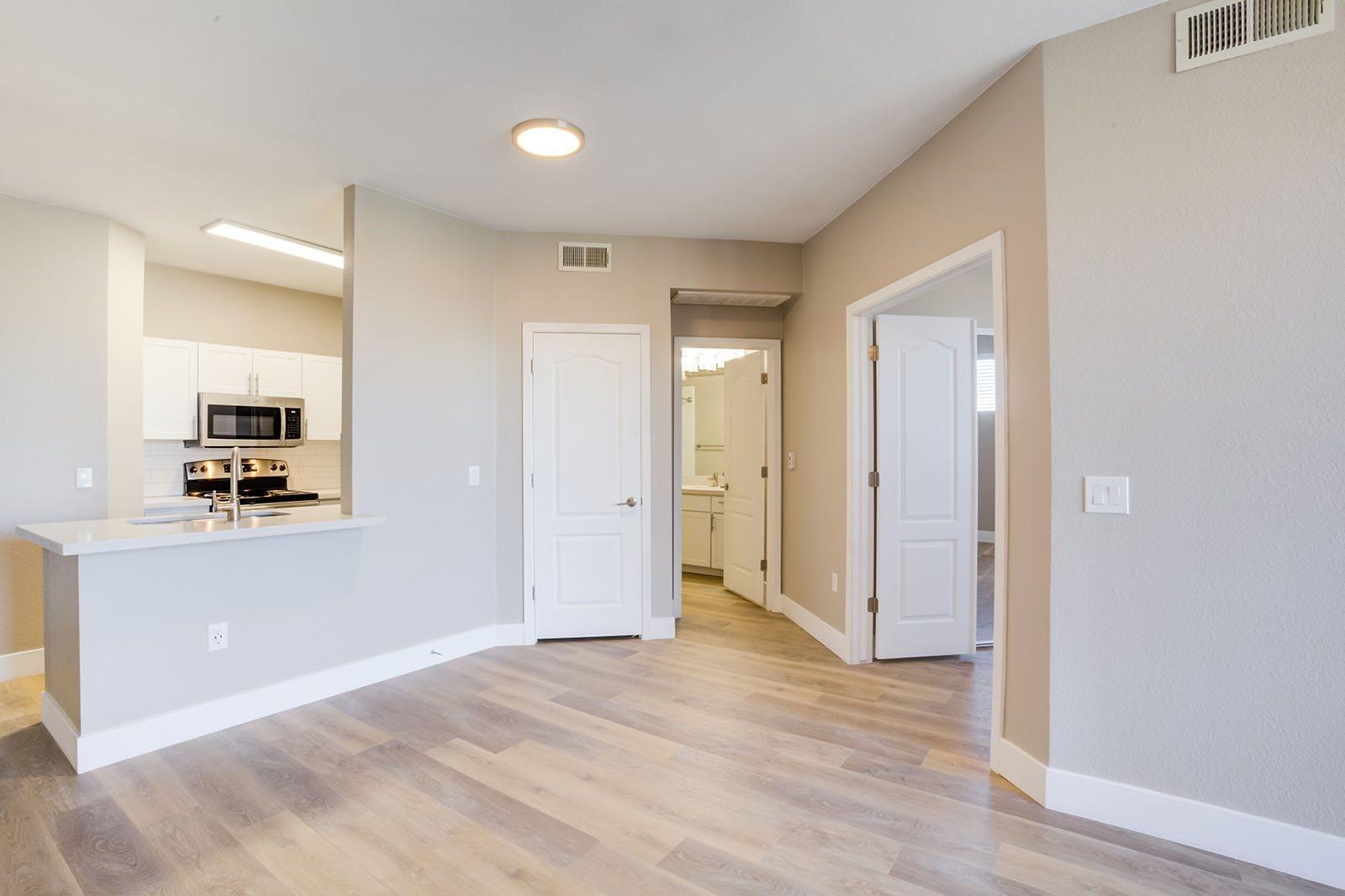 https://cdn.rentalbeast.com/listings/4952108_1619497403783.jpg.rbm