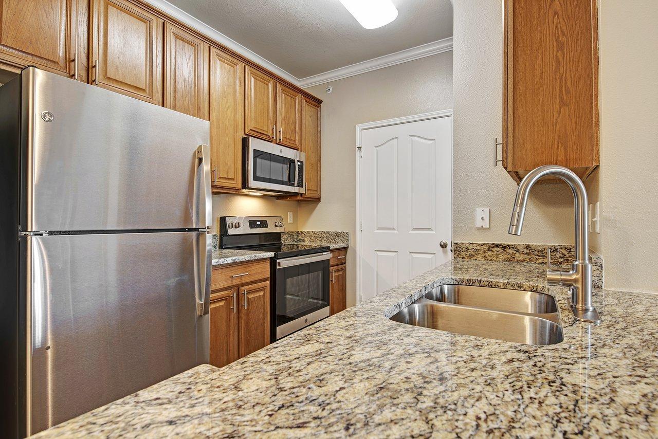 https://cdn.rentalbeast.com/listings/4971250_1620105622658.jpg.rbm