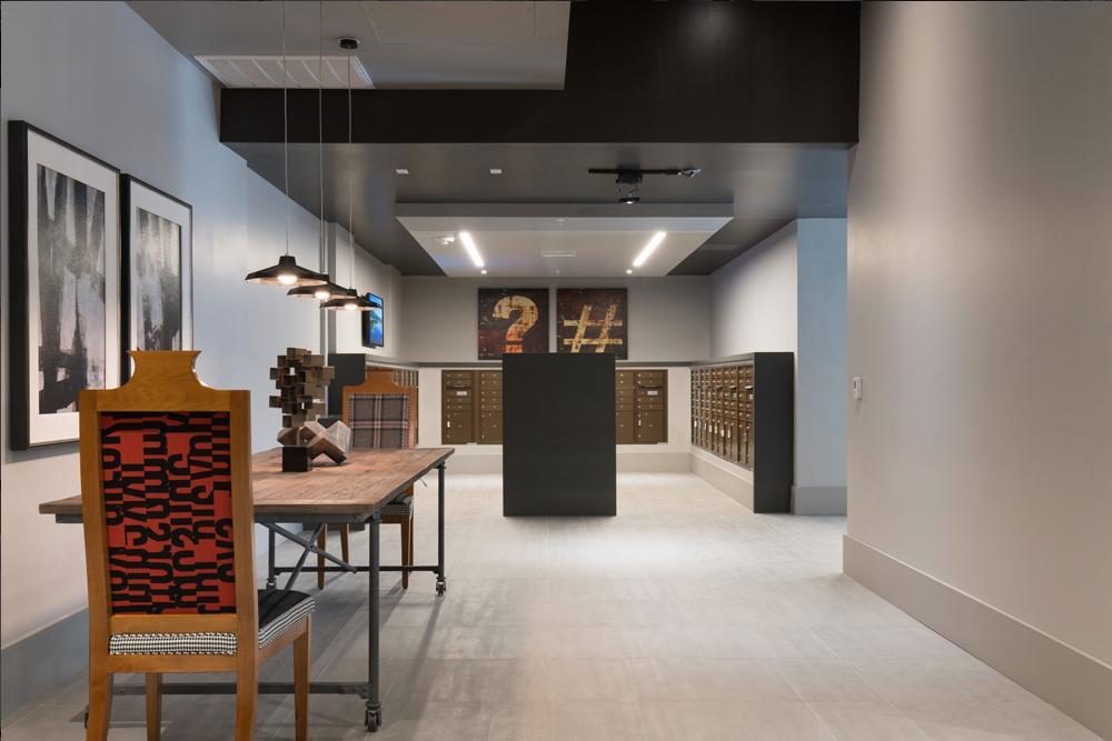 905 E 2nd St #502 - 2,495USD / month