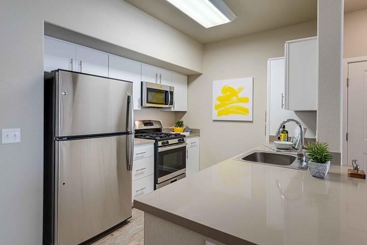 https://cdn.rentalbeast.com/listings/5085290_1623745826858.jpg.rbm