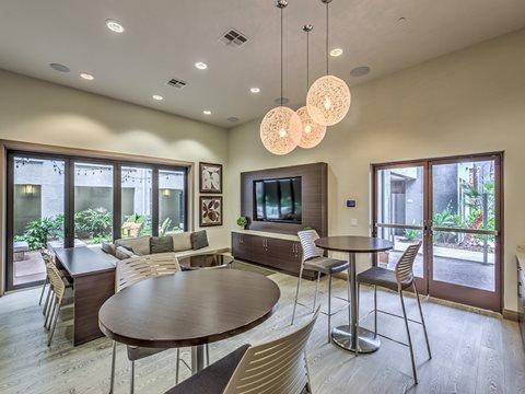 https://cdn.rentalbeast.com/listings/5390892_1628143169197.jpg.rbm