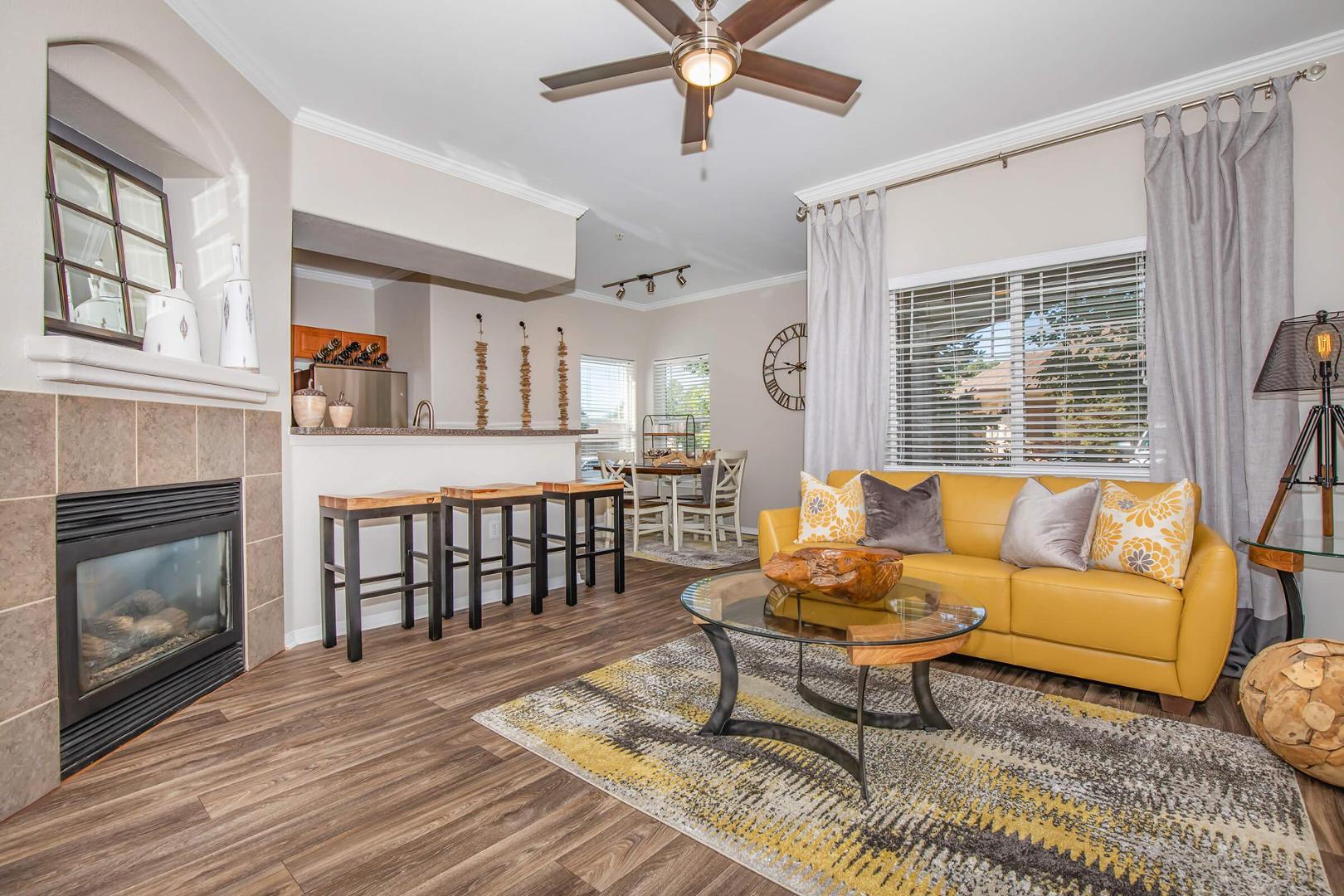 https://cdn.rentalbeast.com/listings/5415336_1628750444026.jpg.rbm