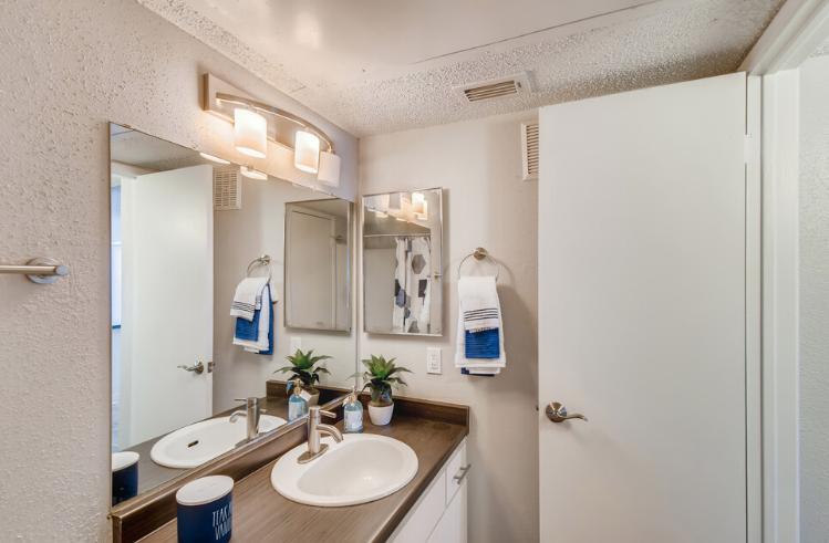 https://cdn.rentalbeast.com/listings/5426457_1629110729879.jpg.rbm