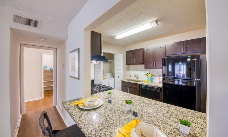https://cdn.rentalbeast.com/listings/5433779_1629274914278.jpg.rbm