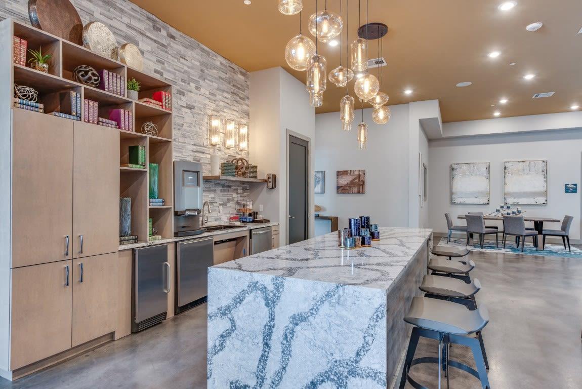https://cdn.rentalbeast.com/listings/5453855_1629886046484.jpg.rbm