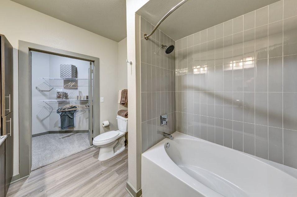 https://cdn.rentalbeast.com/listings/5456078_1629953995904.jpg.rbm