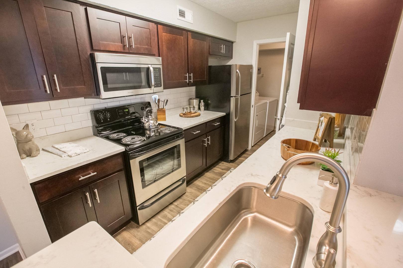 https://cdn.rentalbeast.com/listings/5779507_1640943152914.jpg.rbm