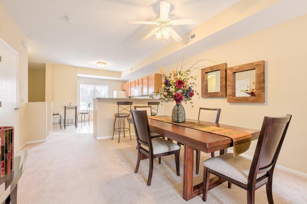 https://cdn.rentalbeast.com/listings/5860417_1643802507843.jpg.rbm