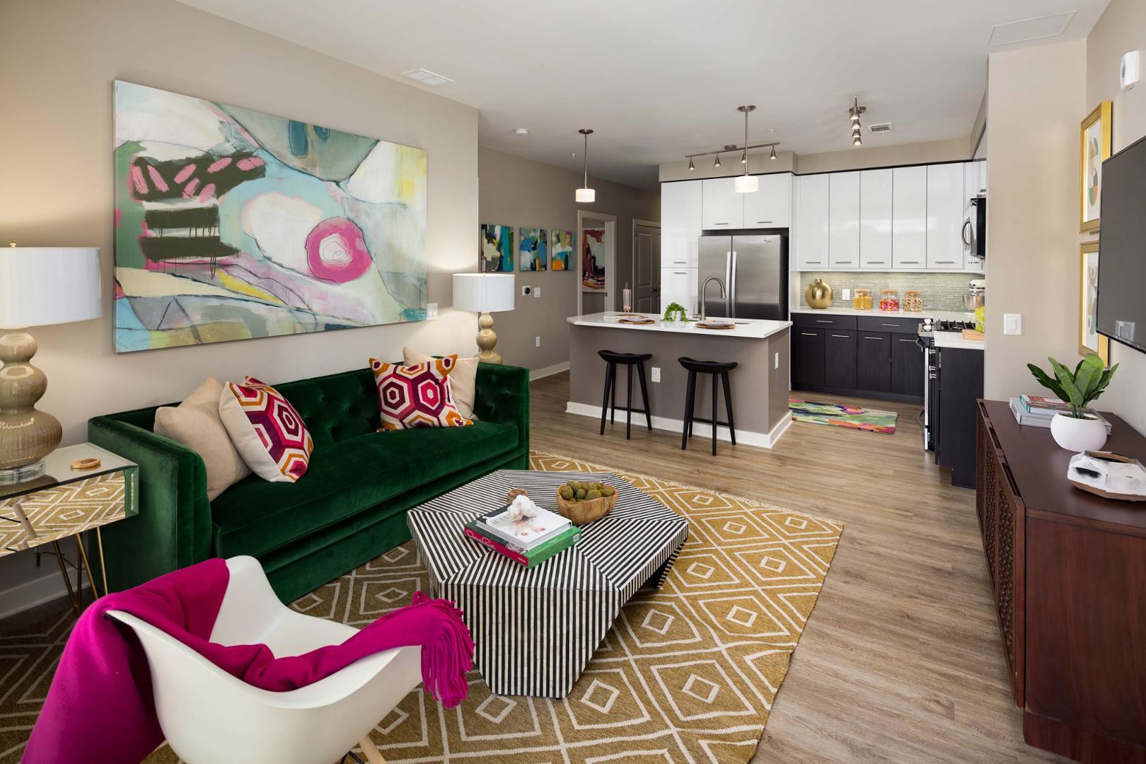 915 West Peachtree St NW #21111, Atlanta, GA - 4,532 USD/ month