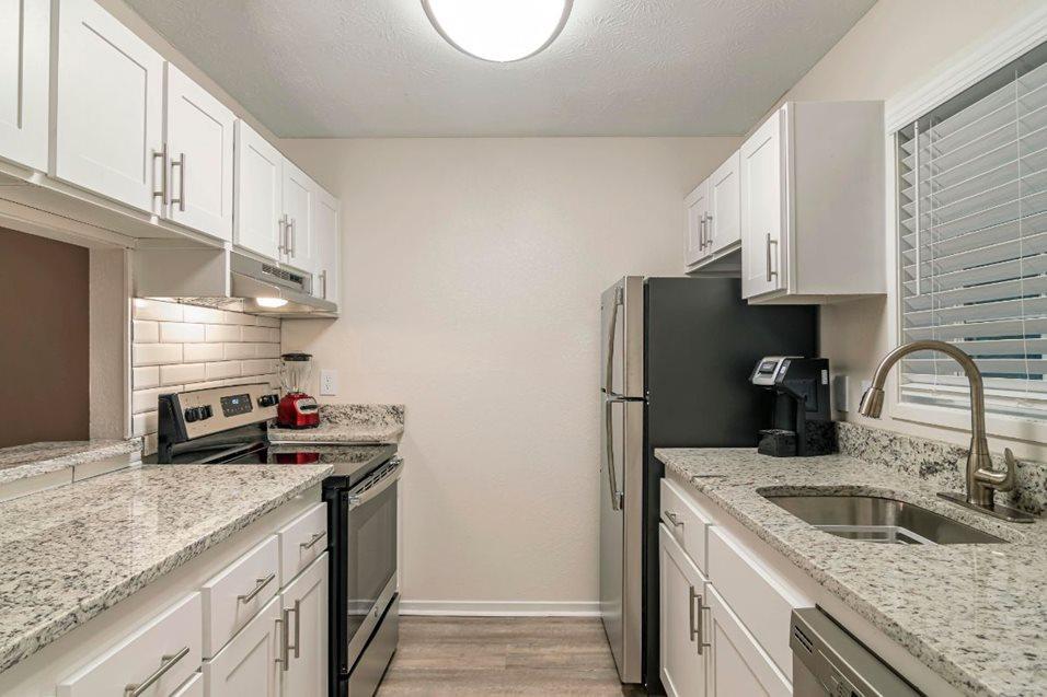 https://cdn.rentalbeast.com/listings/6158025_1651738658795.jpg.rbm