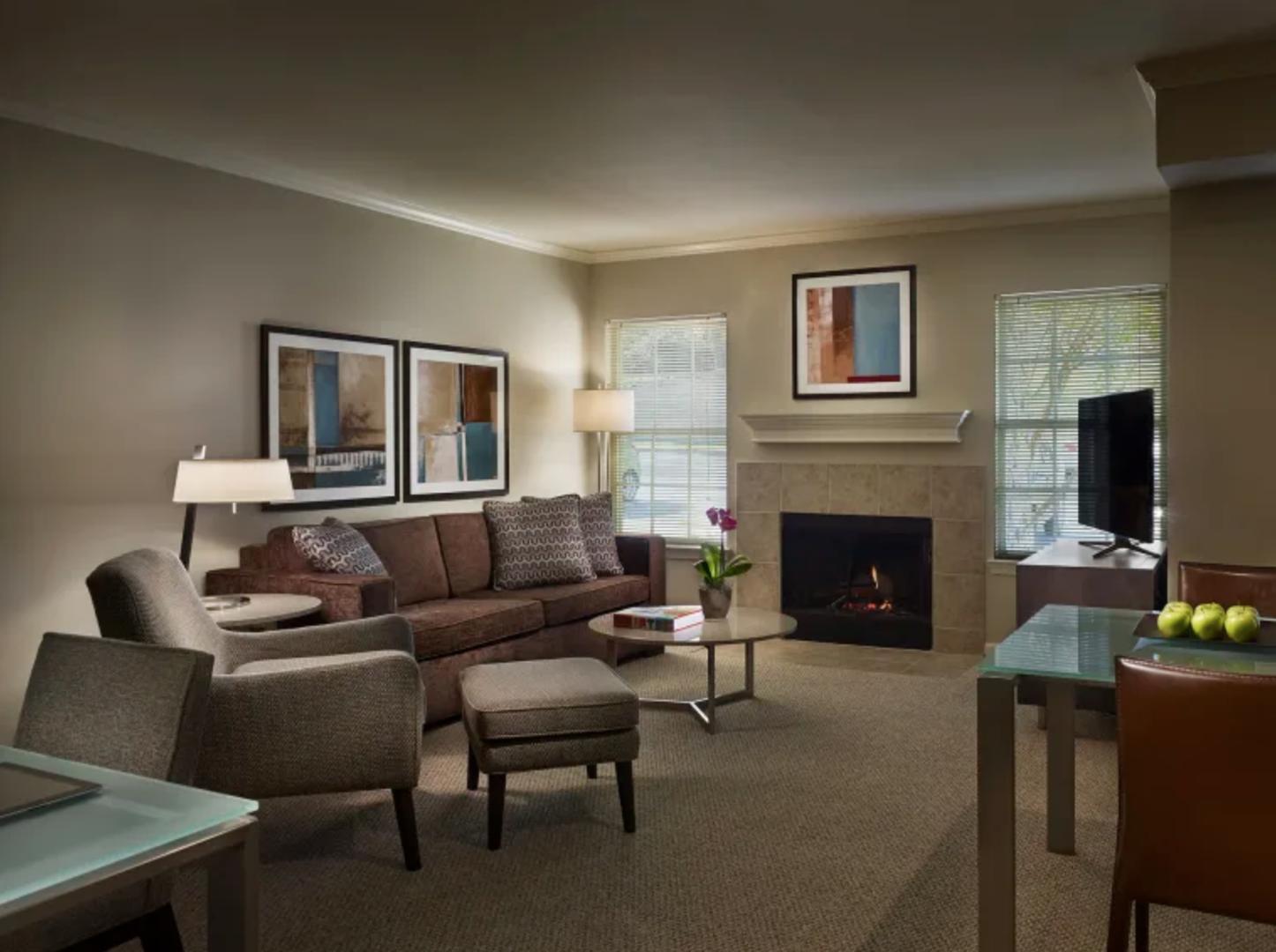 https://cdn.rentalbeast.com/listings/6267467_1654570481662.jpg.rbm