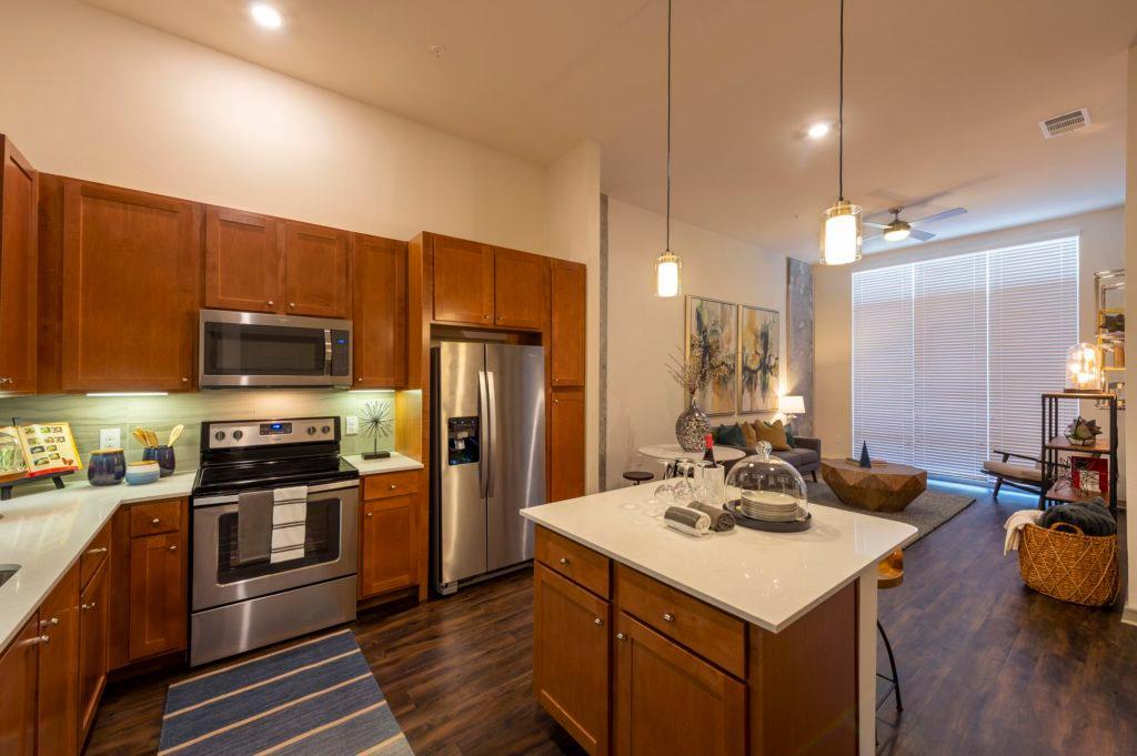 https://cdn.rentalbeast.com/listings/6295107_1655115588848.jpg.rbm