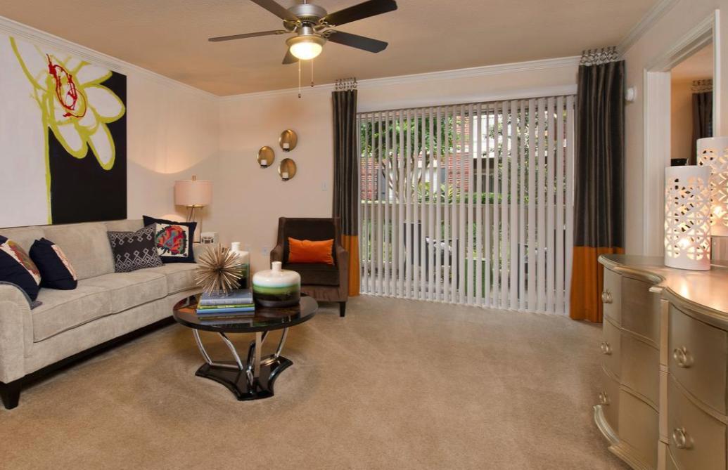 https://cdn.rentalbeast.com/listings/6371303_1657073697303.jpg.rbm