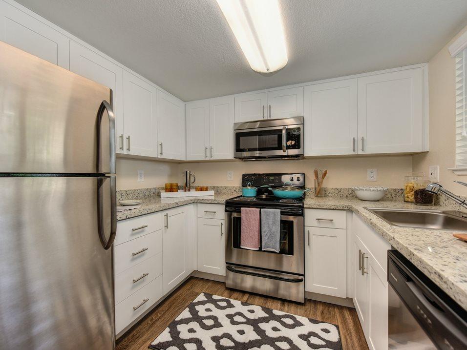 https://cdn.rentalbeast.com/listings/6373564_1657105384411.jpg.rbm