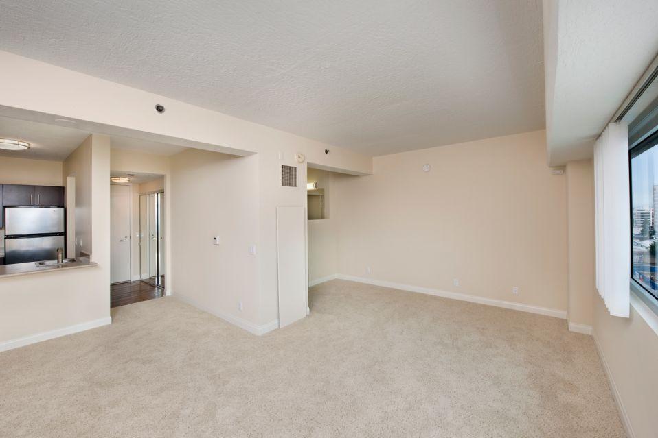 https://cdn.rentalbeast.com/listings/6383978_1657270855372.jpg.rbm
