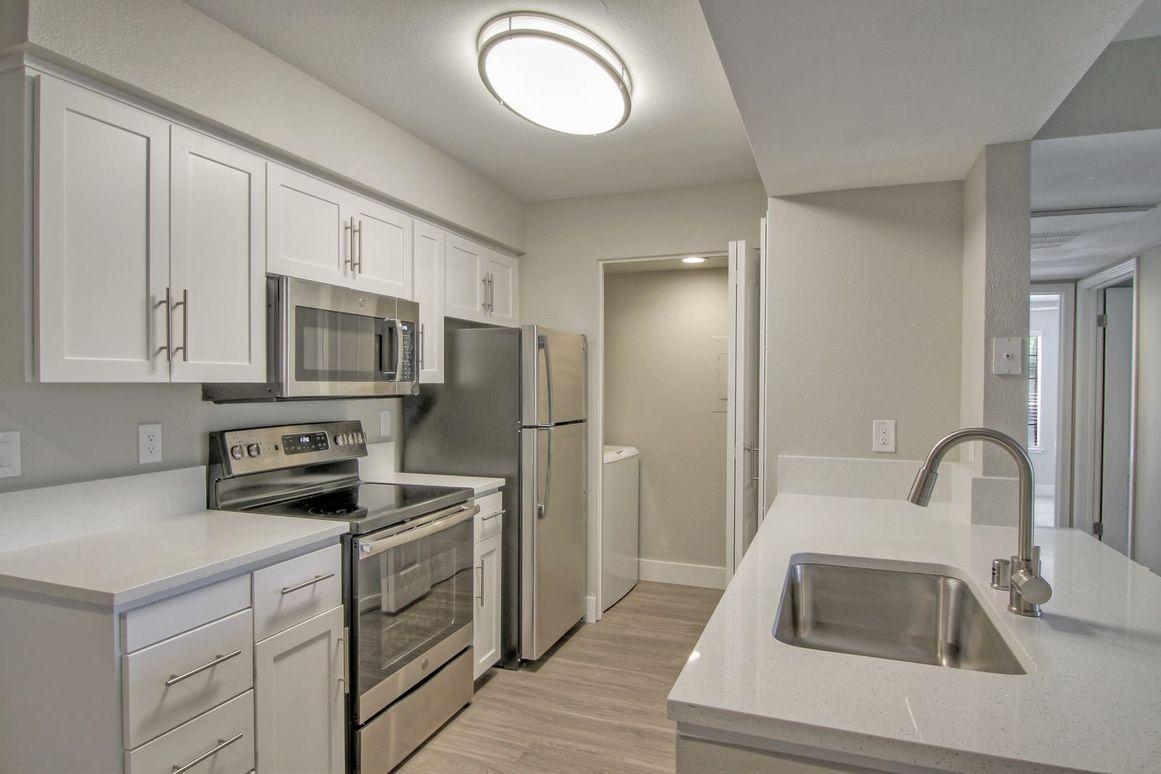 https://cdn.rentalbeast.com/listings/6396070_1657626188023.jpg.rbm