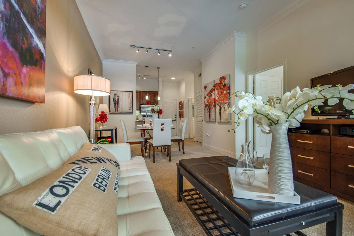 https://cdn.rentalbeast.com/listings/6398473_1657686902041.jpg.rbm