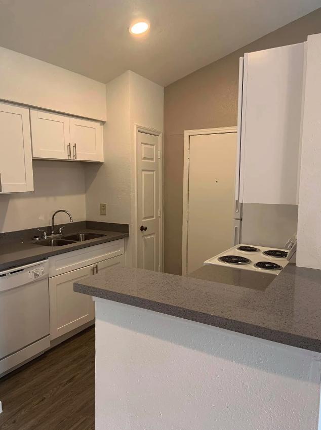 https://cdn.rentalbeast.com/listings/6429055_1658383335774.jpg.rbm