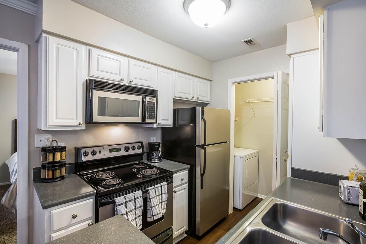 https://cdn.rentalbeast.com/listings/6480688_1659600403105.jpg.rbm