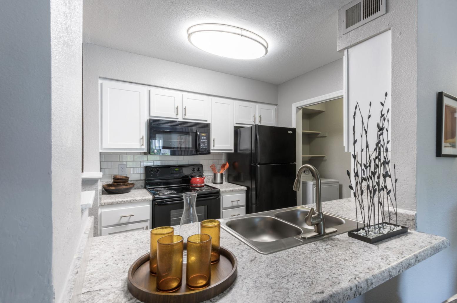 https://cdn.rentalbeast.com/listings/6529255_1660814552406.jpg.rbm