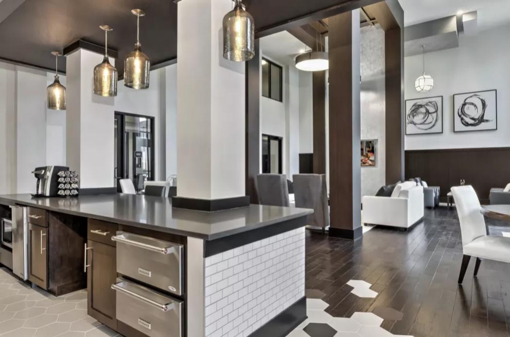 https://cdn.rentalbeast.com/listings/6532144_1660882518084.jpg.rbm