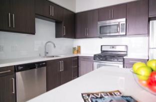232 E 2nd St #760 - 2,649USD / month