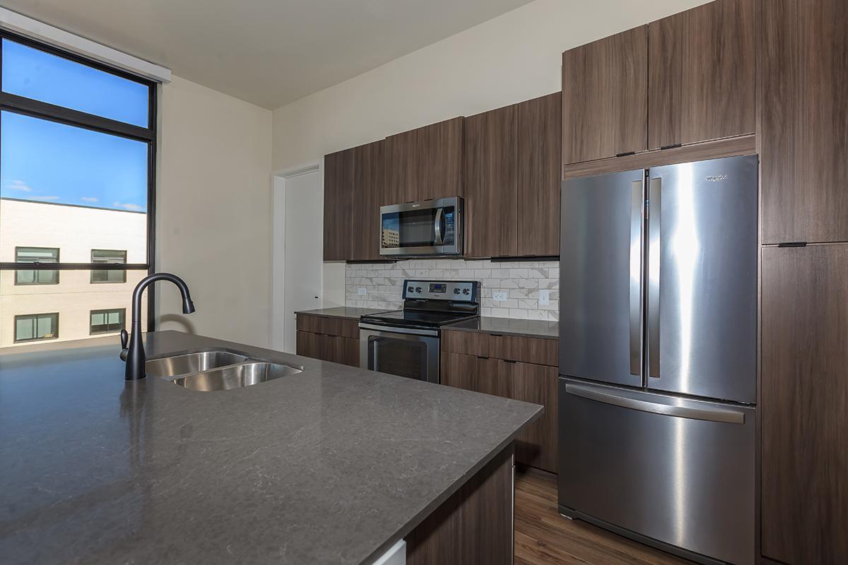 https://cdn.rentalbeast.com/listings/6658714_1664281251188.jpg.rbm