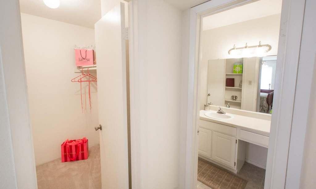 https://cdn.rentalbeast.com/listings/6740716_1666000647874.jpg.rbm