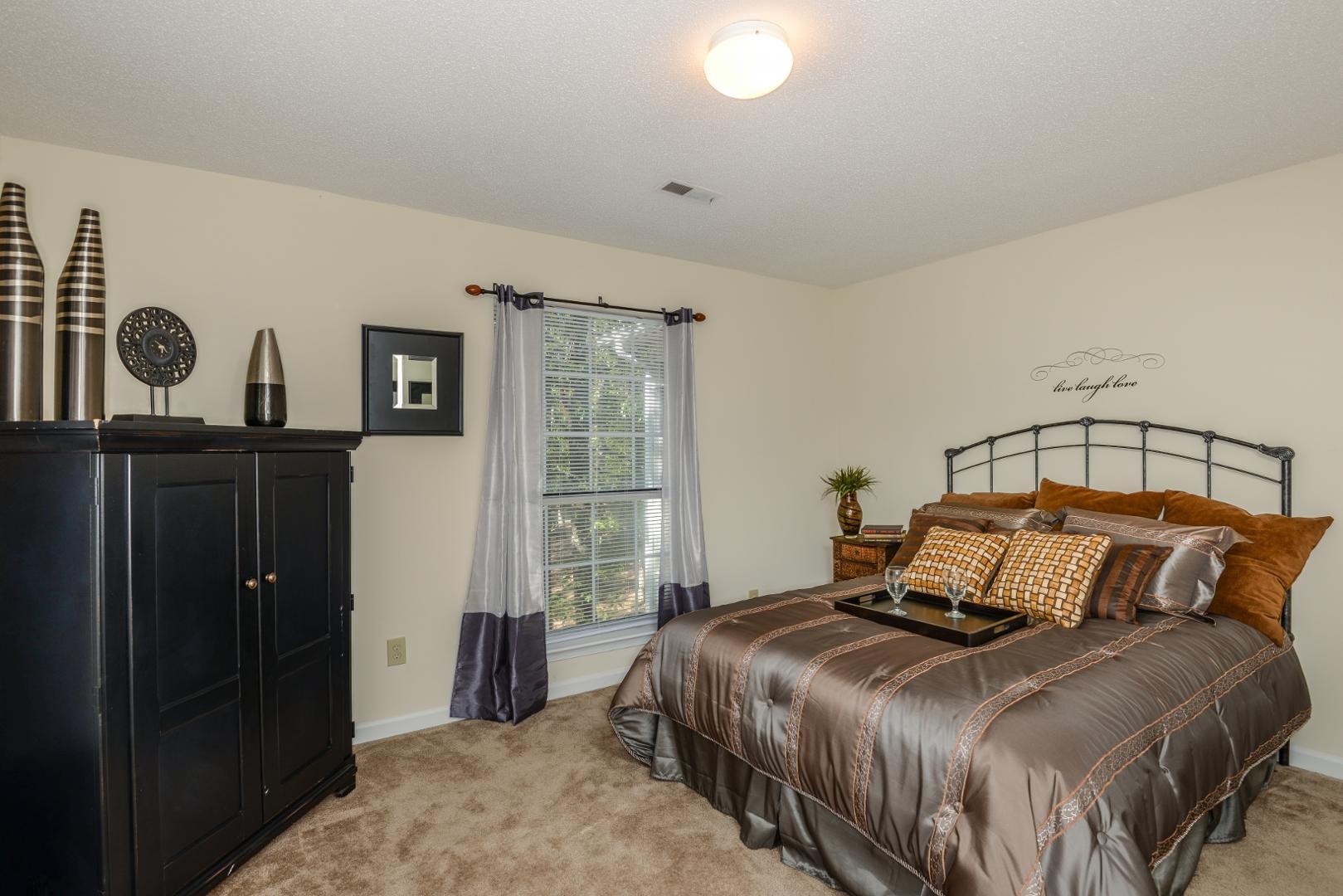 https://cdn.rentalbeast.com/listings/6774452_1666865663320.jpg.rbm