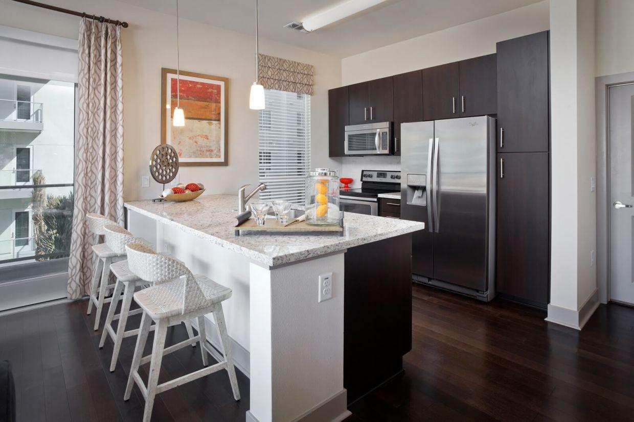 https://cdn.rentalbeast.com/listings/6872762_1669705203922.jpg.rbm