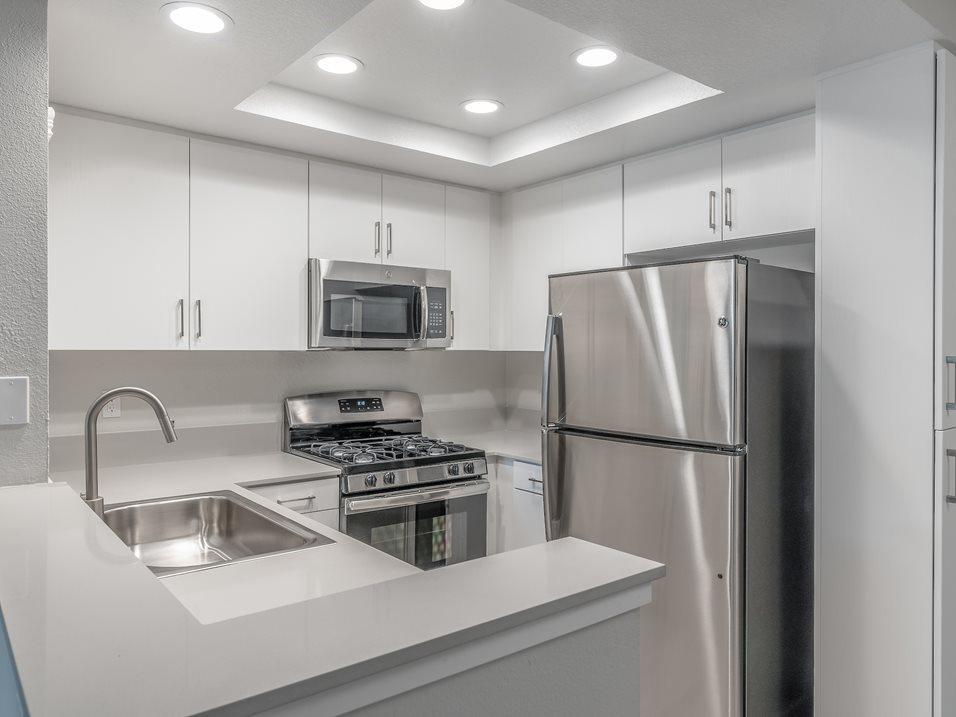 https://cdn.rentalbeast.com/listings/6894230_1670304987839.jpg.rbm