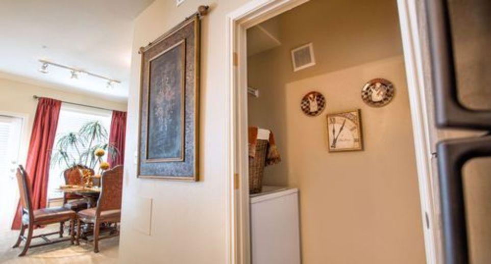https://cdn.rentalbeast.com/listings/6928355_1671165206306.jpg.rbm