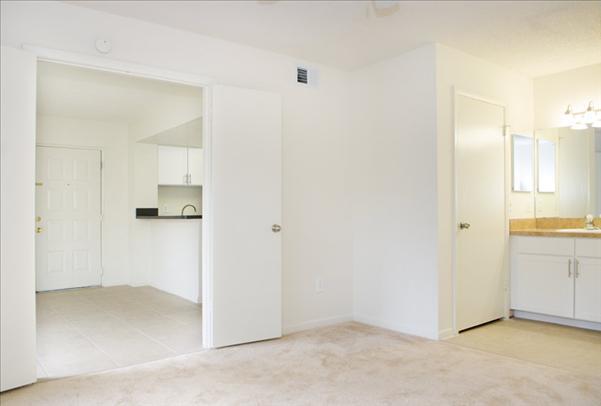 15280 SW 104th Street #05-014, Miami, FL - 2,702 USD/ month