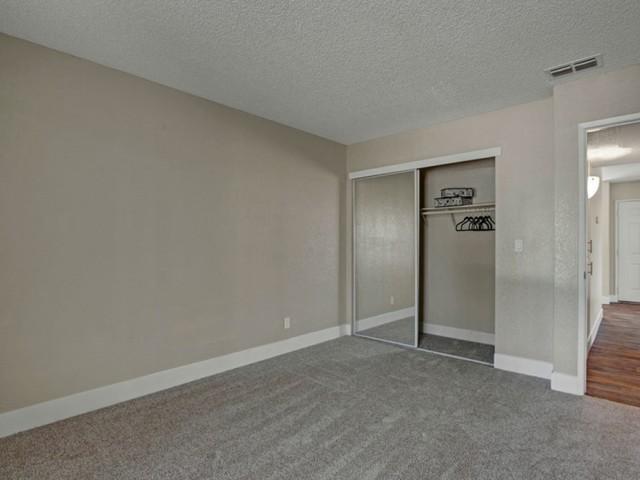 https://cdn.rentalbeast.com/listings/7099952_1675403709548.jpg.rbm